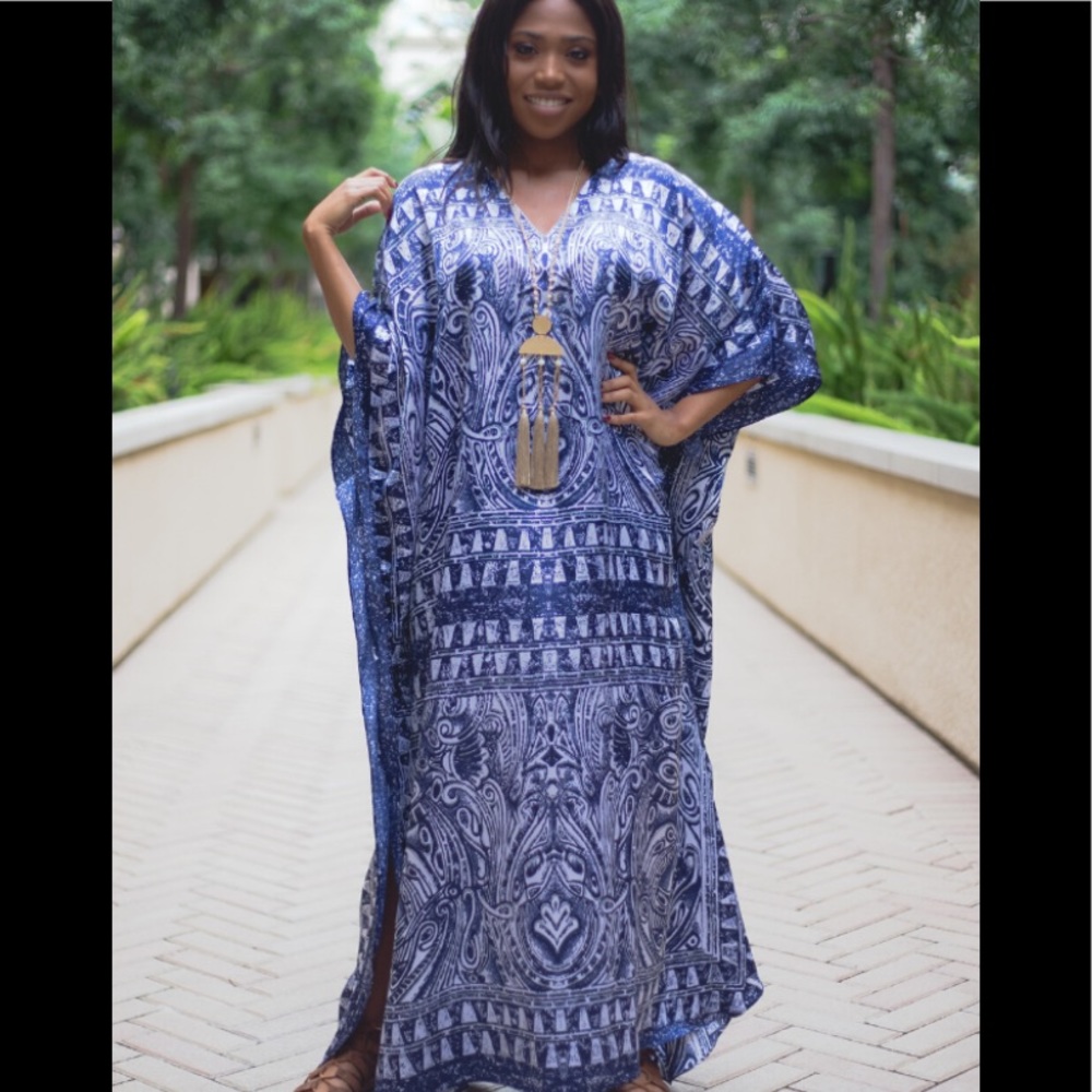 LOWEST🌺 NWT WINLAR BLUE SATIN CHARMEUSE FULL LENGTH CAFTAN - Picture 7 of 13
